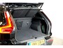 Volvo XC40 1.5 T4 Plug-in Hybrid 155kW/211pk DCT7 Plus Dark FACELIFT! HARMAN/KARDON PREMIUM + EL.TREKHAAK + CLIMA + CRUISE + NAVI SENSUS + LANE ASSIST + SPORTSTOELEN + KEYLESS ENTRY&GO + EL.ACHTERKLEP + CAMERA + PD-GLASS + PARKSENSOREN V&A + 18" LM-VELGEN!!