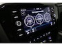 Volkswagen Arteon 2.0 TSI Business R / Stoelverwarming / Apple Carplay - Android Auto / Ergo Active best. stoel / Navigatie / Climatronic / Full LED / Elektr. wegklapbare trekhaak / Keyless / Grootlicht assistent