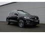 Volkswagen T-Roc 2.0 TSI 4Motion R-Line DSG 190PK (Panoramadak VirtualCockpit Carplay ACC Keyless Camera Full-Led Trekhaak 19InchLMV PrivacyGlass)