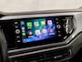 Volkswagen Polo 1.0 TSI Sportline (APPLE CARPLAY, ZWART HEMEL, GROOT NAVI, ADAPTIVE CRUISE, PARKEERSENSOREN, SPORTSTOELEN, GETINT GLAS, NIEUWE APK, NIEUWSTAAT)