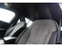 Volvo XC40 2.0 B4 Plus Dark | Adaptieve Cruise + Pilot Assist | Elek. Trekhaak | Stoel & Stuurverwarming | Elek. Stoelen + Geheugen | Parkeer Camera | Elek. Achterklep | Google | Keyless Entry