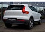 Volvo XC40 2.0 B4 Plus Dark | Adaptieve Cruise + Pilot Assist | Stoel & Stuurverwarming | Elek. Stoelen + Geheugen | Parkeer Camera | Elek. Achterklep | Google | Keyless Entry | Stoel & Stuurverwarming