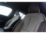 Volvo XC40 2.0 B4 Plus Dark | Adaptieve Cruise + Pilot Assist | Stoel & Stuurverwarming | Elek. Stoelen + Geheugen | Parkeer Camera | Elek. Achterklep | Google | Keyless Entry | Stoel & Stuurverwarming