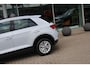 Volkswagen T-Roc 1.0 Style TSI 115pk | Navigatie | Adaptive Cruise | Airco | Parkeersensoren | Radio | Carplay