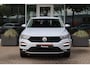 Volkswagen T-Roc 1.0 Style TSI 115pk | Navigatie | Adaptive Cruise | Airco | Parkeersensoren | Radio | Carplay