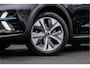Kia e-Niro DynamicLine 64 kWh 3-Fase/ Half lederen int./ Stuur + stoelverwarming/ Camera/ Adapt. cruise/ Carplay
