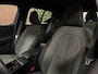 Volvo XC40 B4 Plus Dark | Trekhaak | All Season banden | Harman Kardon | Bestuurdersstoel elektrisch geheugen | Adaptieve Cruise Control | Stoel en Stuurwielverwarming | Google Infotainment | Parkeercamera | Pilot Assist | BLIS Dode Hoek Detectie | Keyless Drive | P