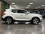Volvo XC40 T4 Recharge Inscription | Parkeercamera | Cruise Control | Keyless Drive | Parkeersensoren voor+achter | 18 Inch | Elektrisch bedienbare achterklep | Climate Control L+R | DAB Radio | Apple Carplay/Android Auto | Volvo On Call met mobiele App functie |