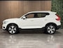 Volvo XC40 T4 Recharge Inscription | Parkeercamera | Cruise Control | Keyless Drive | Parkeersensoren voor+achter | 18 Inch | Elektrisch bedienbare achterklep | Climate Control L+R | DAB Radio | Apple Carplay/Android Auto | Volvo On Call met mobiele App functie |