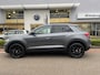 Volkswagen T-Roc 1.5 TSI 150pk Sport / Black Style / LED / Leer / Navigatie / Parkeersensoren V+A / 18" LMV