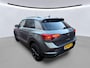 Volkswagen T-Roc 1.5 TSI 150pk Sport / Black Style / LED / Leer / Navigatie / Parkeersensoren V+A / 18" LMV