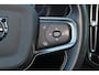 Volvo XC40 Recharge P8 AWD R-Design - IntelliSafe Assist & Surround - Parkeercamera achter - Parkeersensoren voor & achter - Verwarmde voorstoelen & stuur - Warmtepomp - 19' LMV