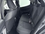 Toyota Yaris 1.5 Hybrid 115 Dynamic | Dodehoek | Parkeersensoren voor/achter | Stoelverwarming | Stuurverwarming | Apple Carplay / Android Auto | Navigatie | LED