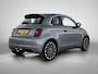 Fiat 500 3+1 La Prima 42 kWh 118pk Automaat | Glazen Dak | Navigatie | Climate Control | Cruise Control | Achteruitrijcamera | Dodehoekdetectie | 17" Lichtmetalen Velgen | Apple Carplay/Android Auto |