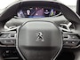 Peugeot 5008 1.2 Hybrid Allure Pack Business 136pk Automaat | Trekhaak | Navigatie | Climate Control | Cruise Control | Achteruitrijcamera | 18" Lichtmetalen Velgen | DAB Ontvanger | Keyless Entry/Start | Apple Carplay/Android Auto |
