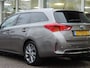Toyota Auris Touring Sports 1.8 Hybrid Executive - Pano | PDC v+a | Camera | Stoelverw. | Trekhaak