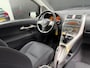 Toyota Auris 1.6-16V Sol