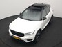 Volvo XC40 T5 Recharge R-Design Polestar Engineered Plug In Hybrid PHEV | Trekhaak Af Fabriek | Panodak | Adaptive Cruise | Camera | Harman / Kardon | Alcantara Sportstoelen & Stuur Verwarmd | Apple Carplay | 19"L.M | Navigatie | DAB |
