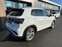 Volkswagen T-Cross 1.0 TSI DSG R-Line | Camera | Trekhaak | Led gril | 4-season | Carplay | Rijklaar incl. garantie