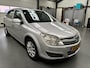 Opel Astra 1.6 Temptation Mooie auto! | Airco | Cruise control | Parkeersensoren achter