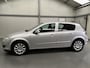 Opel Astra 1.6 Temptation Mooie auto! | Airco | Cruise control | Parkeersensoren achter