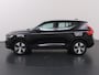 Volvo XC40 2.0 B4 Momentum Business | Navigatie | Parkeercamera | Stoel/Stuurverwarming | Keyless Go | Cruise Control Adaptief |