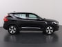 Volvo XC40 2.0 B4 Momentum Business | Navigatie | Parkeercamera | Stoel/Stuurverwarming | Keyless Go | Cruise Control Adaptief |