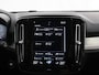 Volvo XC40 2.0 B4 Momentum Business | Navigatie | Parkeercamera | Stoel/Stuurverwarming | Keyless Go | Cruise Control Adaptief |