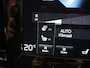 Volvo XC40 2.0 B4 Momentum Business | Navigatie | Parkeercamera | Stoel/Stuurverwarming | Keyless Go | Cruise Control Adaptief |