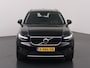 Volvo XC40 2.0 B4 Momentum Business | Navigatie | Parkeercamera | Stoel/Stuurverwarming | Keyless Go | Cruise Control Adaptief |