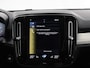 Volvo XC40 2.0 B4 Momentum Business | Navigatie | Parkeercamera | Stoel/Stuurverwarming | Keyless Go | Cruise Control Adaptief |