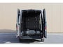 Volkswagen Crafter 140 PK automaat Exclusive L3H3 GVW 3.5T | Nieuw Model | BPM vrij | Trekhaak | Adaptive Cruise Control | Climatic | Navigatie | Park Assist | Apple CarPlay / Android auto | DAB | 17 inch lichtmetalen velgen