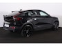 Volvo EC40 Performance Ultra Black Edition 82 kWh - Panoramadak - IntelliSafe Assist & Surround - 360º Camera - Harman/Kardon audio - Verwarmde voorstoelen, stuur & achterbank - Parkeersensoren voor & achter - Elektr. bedienb. voorstoelen met geheugen links - Draadloze tel. lader - Warmtepomp - Extra getint glas - Elektr. inklapbare trekhaak - 20' LMV