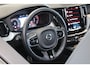 Volvo XC60 T4 190PK R-Design | Pano-dak | Climate Pack | Intellisafe | Parkeerverw.
