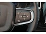 Volvo EC40 Extended Range Core 82 kWh - Panoramadak - IntelliSafe Assist & Surround - 360º Camera - Verwarmde voorstoelen, stuur & achterbank - Parkeersensoren voor & achter - Draadloze tel. lader - Warmtepomp - Extra getint glas - Elektr. inklapbare trekhaak - 19' LMV