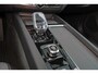 Volvo XC60 T6 Recharge AWD Ultra Black Edition - Panorama/schuifdak - IntelliSafe Assist & Surround - 360º Camera - Harman/Kardon audio - Adaptieve LED koplampen - Verwarmde voorstoelen, stuur & achterbank - Parkeersensoren voor & achter - Elektr. bedienb. voorstoelen met geheugen - Head up display - Draadloze tel. lader - Extra getint glas - 21' LMV