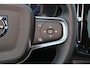 Volvo XC40 Extended Range Ultimate 82 kWh - Panorama/schuifdak - IntelliSafe Assist & Surround - 360º Camera - Harman/Kardon audio - Verwarmde voorstoelen, stuur & achterbank - Parkeersensoren voor & achter - Elektr. bedienb. voorstoelen met geheugen links - Draadloze tel. lader - Warmtepomp - 19' LMV