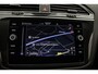 Volkswagen Tiguan R-Line Business 1.4 TSI eHybrid 245pk DSG Automaat Trekhaak, Black Style, LED matrix koplampen, Panoramadak, Adaptive cruise control, Achteruitrijcamera