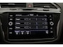 Volkswagen Tiguan R-Line Business 1.4 TSI eHybrid 245pk DSG Automaat Trekhaak, Black Style, LED matrix koplampen, Panoramadak, Adaptive cruise control, Achteruitrijcamera