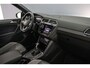 Volkswagen Tiguan R-Line Business 1.4 TSI eHybrid 245pk DSG Automaat Trekhaak, Black Style, LED matrix koplampen, Panoramadak, Adaptive cruise control, Achteruitrijcamera