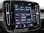 Volvo XC40 T4 Plug-in hybrid Ultimate Dark / Pan. dak / Trekhaak / Stoel+stuurverwarming / Harman Kardon / Elektr. bed. stoelen