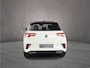 Volkswagen T-Roc R-Line Edition 1.5 TSI 150pk DSG Automaat Trekhaak, Adaptive cruise control, Achteruitrijcamera, Navigatie, Stoelverwarming, Parkeersensoren