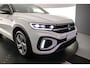 Volkswagen T-Roc R-Line Edition 1.5 TSI 150pk DSG Automaat Trekhaak, Adaptive cruise control, Achteruitrijcamera, Navigatie, Stoelverwarming, Parkeersensoren