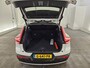 Volvo XC40 1.5 T3 Momentum Pro | Trekhaak | Cruise Control | Parkeercamera | Elektrische achterklep | Navigatie | Apple CarPlay & Android Auto |