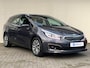 Kia Ceed cee'd Sportswagon 1.6 GDI DynamicLine Airco | Camera | Cruise Control | LMV 16" | Navi | PDC Achter | Trekhaak |