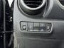 Hyundai Kona Electric EV Comfort Smart 64 kWh | Navigatie met Apple Carplay/Android Auto | Warmtepomp | Stoel en stuurwiel verwarming | climate control |  Soh 95,3% |