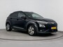 Hyundai Kona Electric EV Comfort Smart 64 kWh | Navigatie met Apple Carplay/Android Auto | Warmtepomp | Stoel en stuurwiel verwarming | climate control |  Soh 95,3% |