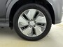 Hyundai Kona Electric EV Comfort Smart 64 kWh | Navigatie met Apple Carplay/Android Auto | Warmtepomp | Stoel en stuurwiel verwarming | climate control |  Soh 95,3% |