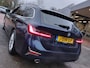 BMW 3-Serie Touring 320i 184pk Automaat High Executive Individual | Origineel NL | Navi | Apple Carplay | Adap.Cruise | Leder+Verwarmd | Dodehoek+Rijstrooksensor | Pdc V+A+Assist+360 Camera | Privacy Glass