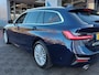 BMW 3-Serie Touring 320i 184pk Automaat High Executive Individual | Origineel NL | Navi | Apple Carplay | Adap.Cruise | Leder+Verwarmd | Dodehoek+Rijstrooksensor | Pdc V+A+Assist+360 Camera | Privacy Glass